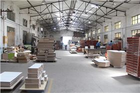 碧江膠板二部生產現場