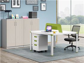 緊湊型辦公室家具布局