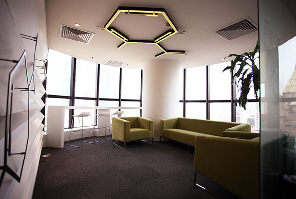 上海辦公家具品牌廠家&mdash;&mdash;碧江辦公家具VS德蒙奇(上海)辦公室洽談區