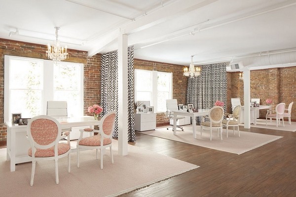 上海辦公家具廠家&mdash;&mdash;碧江辦公家具為蔚藍海岸打造的化妝區：水晶燈