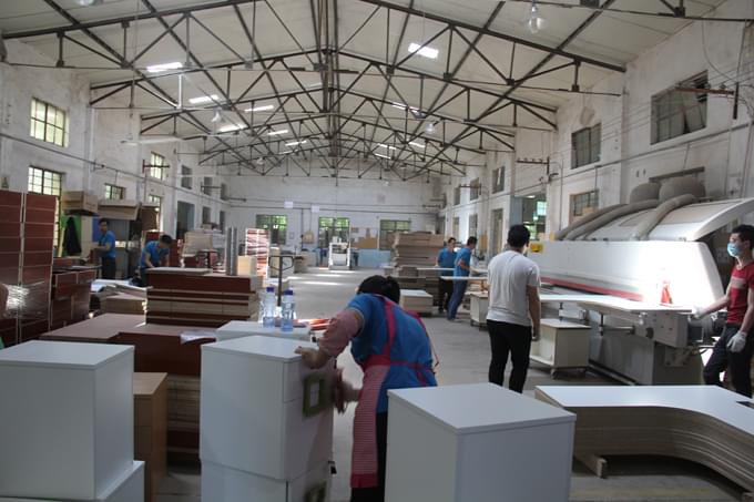 碧江膠板二部生產現場