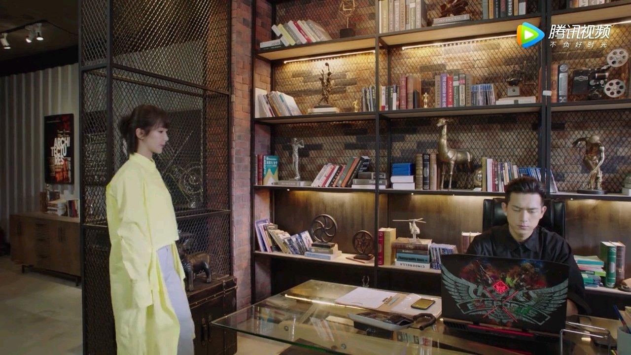 《親愛的，熱愛的》同款辦公家具