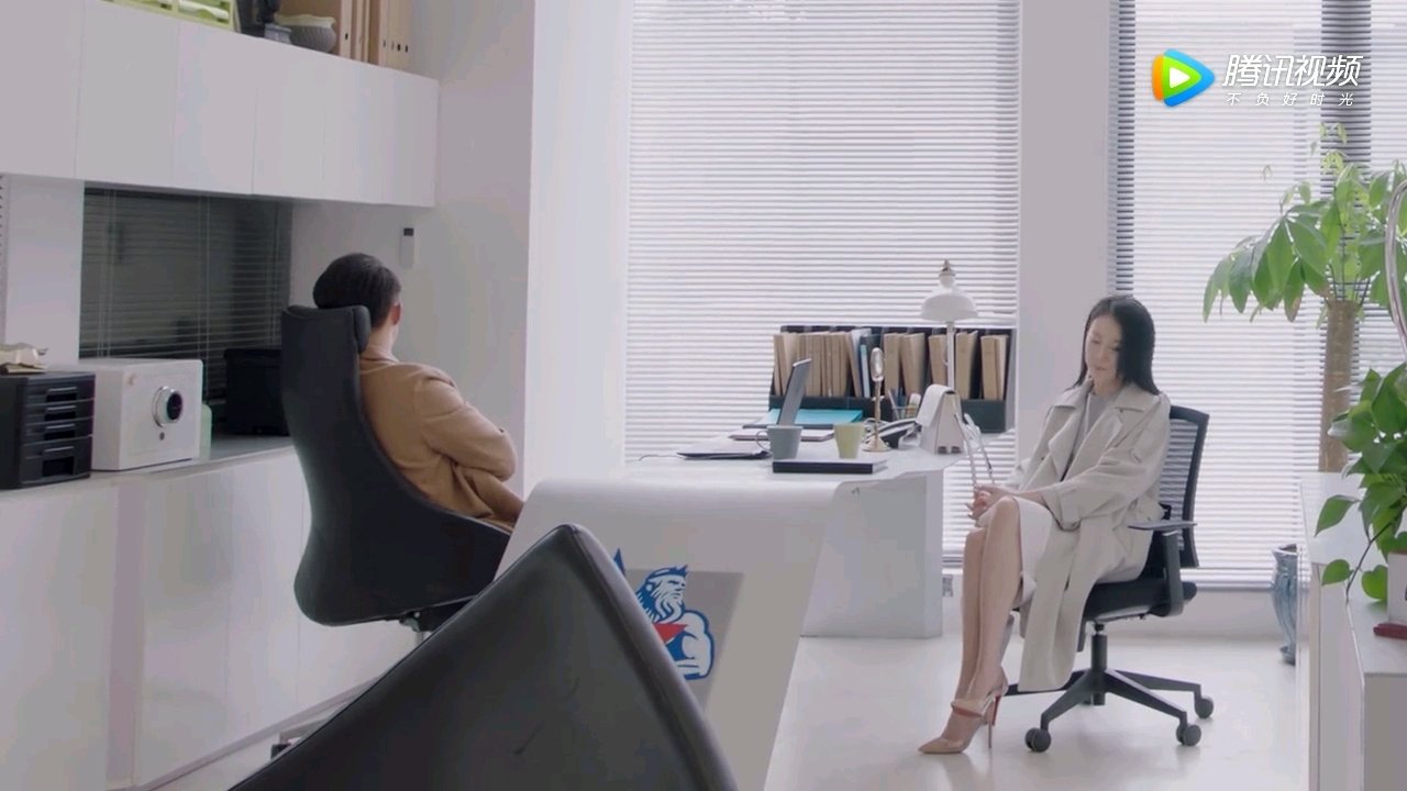 《親愛的，熱愛的》同款辦公家具